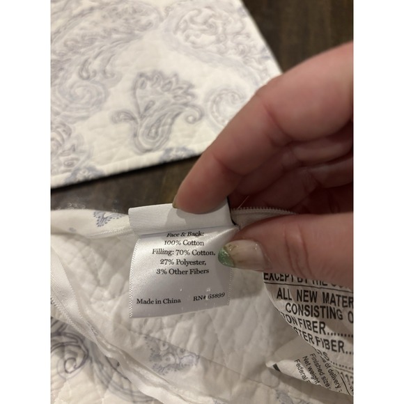 Vera Bradley Gray White Paisley Pillow Shams (2) Zippered Reversible - Picture 7 of 9